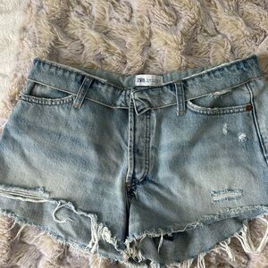 Zara Women's Distressed Light Blue Jean Shorts